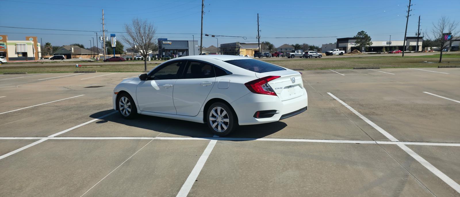 2018 Honda Civic LX - Photo 6